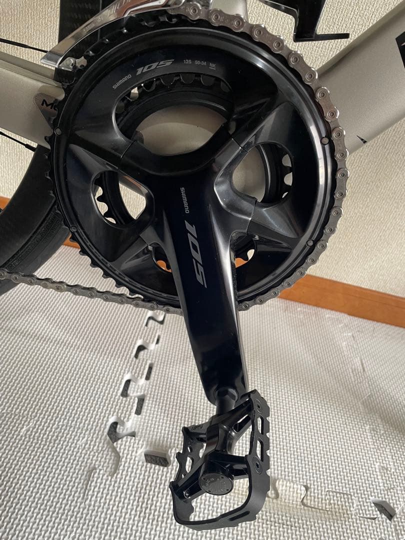 PINARELLO F5 ロードバイク カーボンフレーム Shimano 105