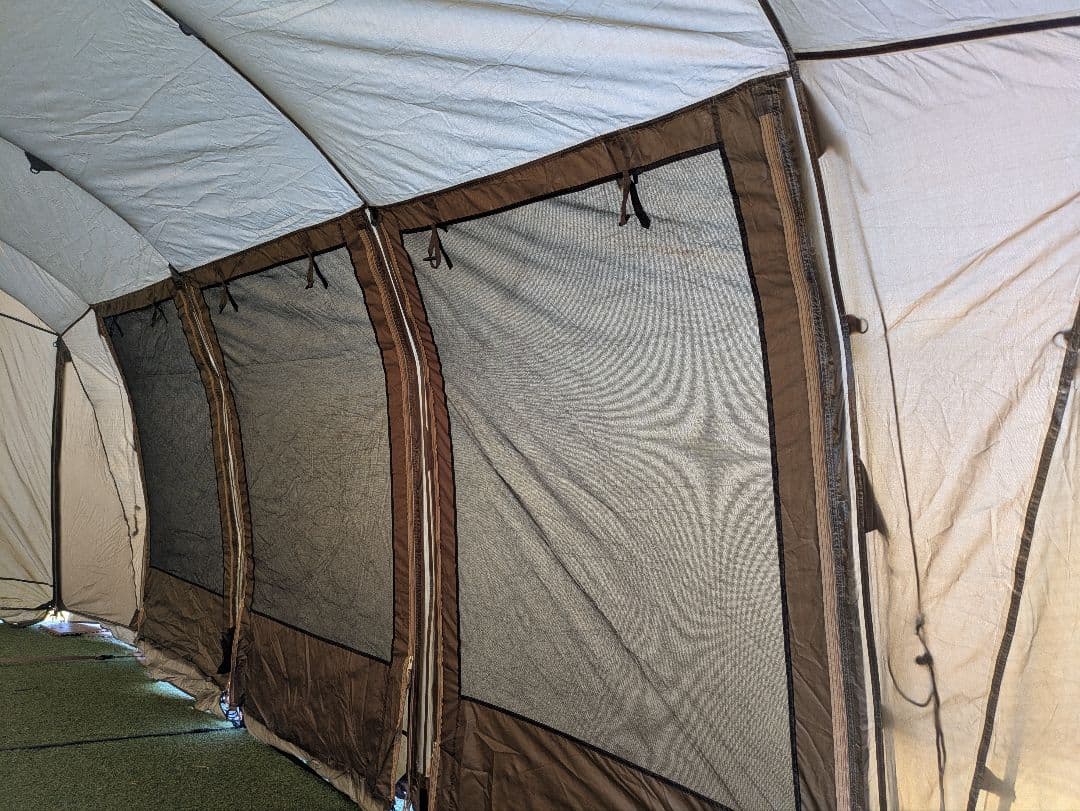 タラスブルバ キャタピラー2ルームシェルター6P