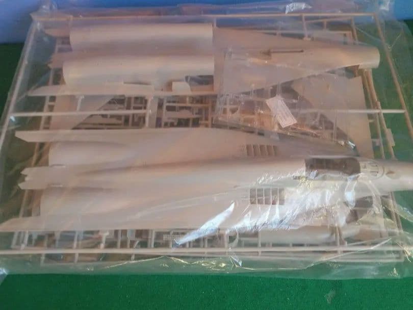 レベル1/32 MiG-29 フルクライム 1:32