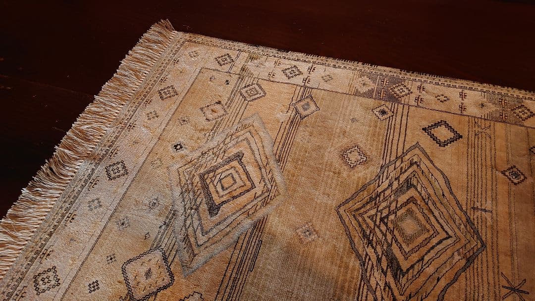 ペルシャ絨毯　緞通　ラグ　敷物　旧家　蔵出し　1枚