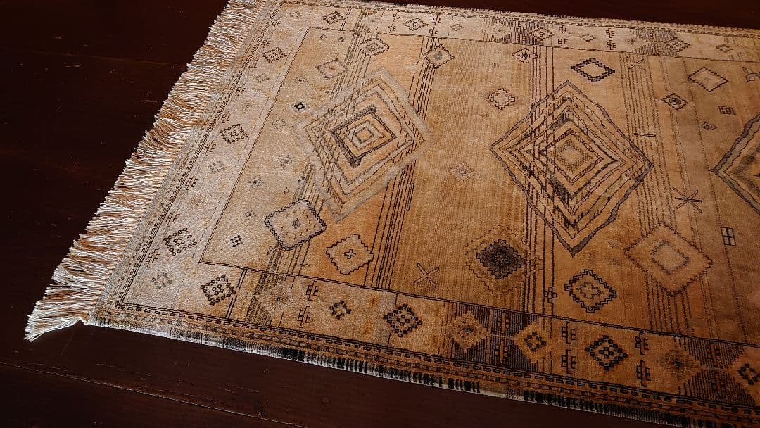 ペルシャ絨毯　緞通　ラグ　敷物　旧家　蔵出し　1枚