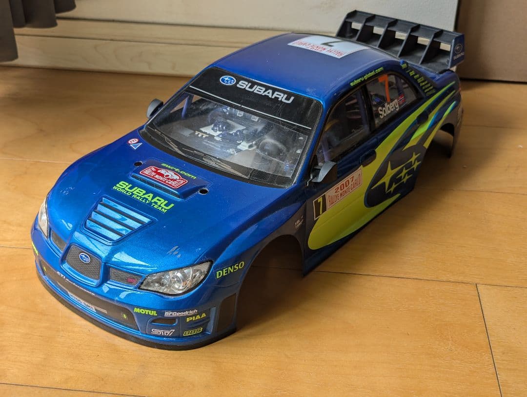 1/10タミヤラジコン　スバルインプレッサWRXボディ　塗装組立品