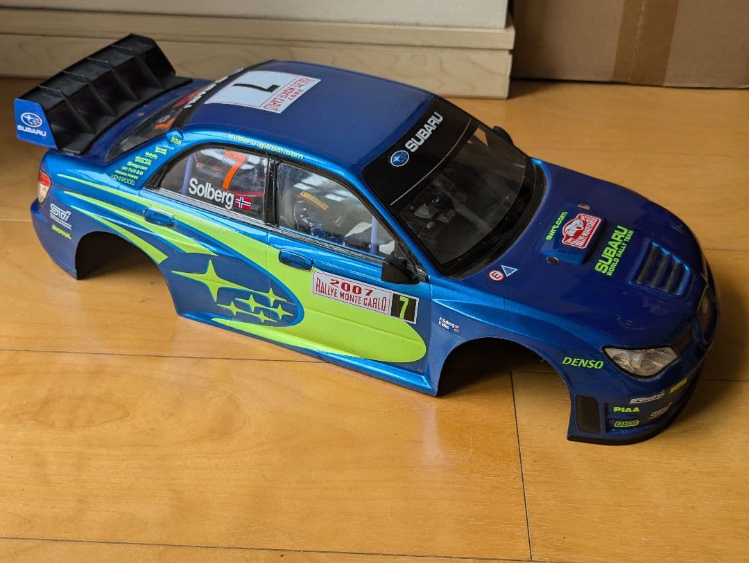 1/10タミヤラジコン　スバルインプレッサWRXボディ　塗装組立品