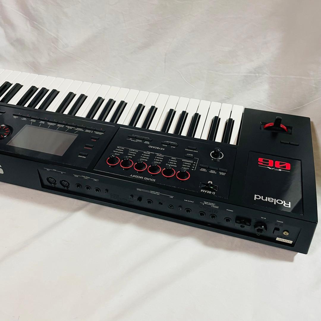 Roland FA-06 ローランド　Music Workstation