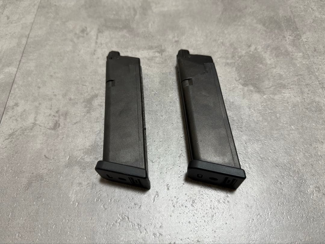 東京マルイ　GLOCK17 gen3 マガジン2本付き