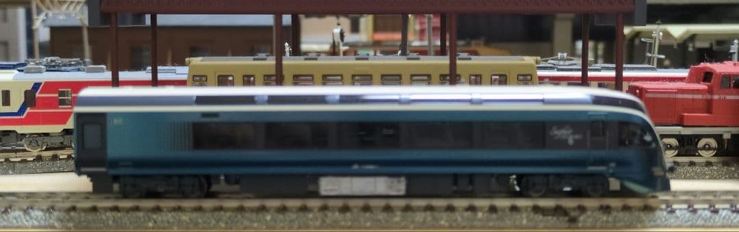 鉄道模型 E261系 サフィール踊り子 　　　特別企画品！！ 訳あり品！