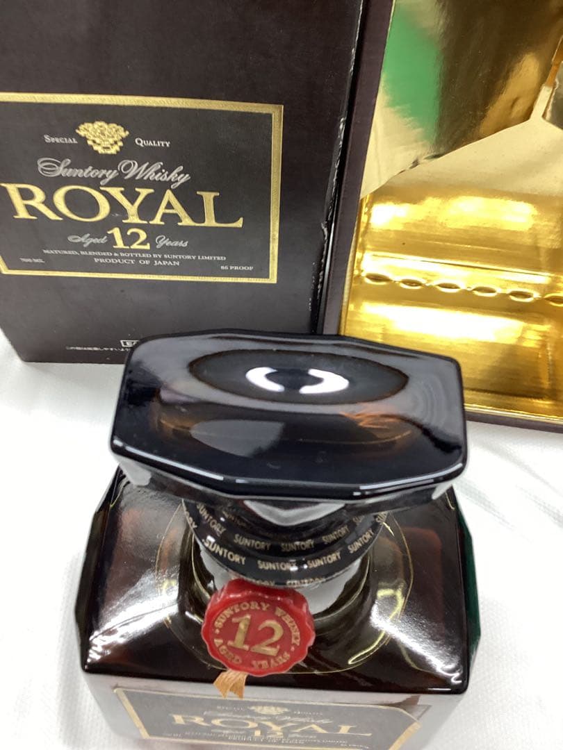 サントリー ロイヤル 12年 ウイスキー　　　　Tー16
