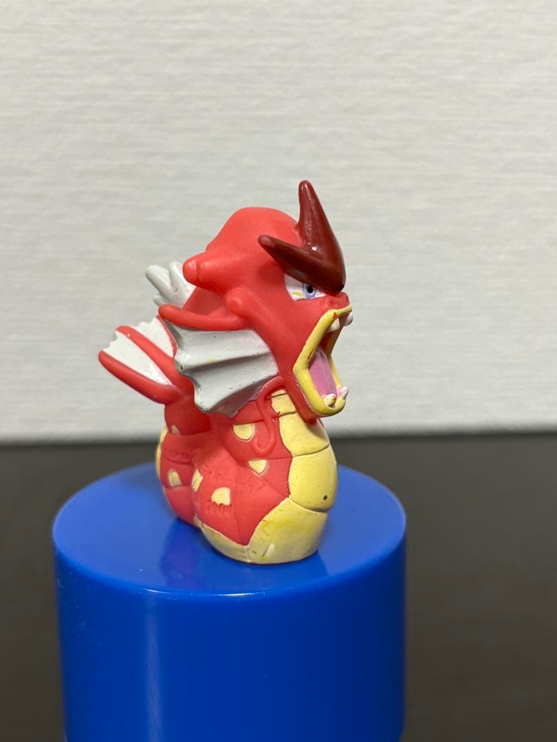 ポケモンキッズ ギャラドス 色違い 限定品 赤いギャラドス