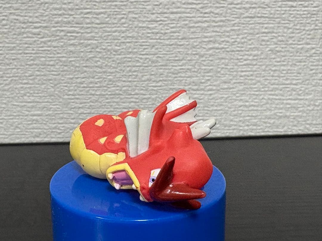 ポケモンキッズ ギャラドス 色違い 限定品 赤いギャラドス