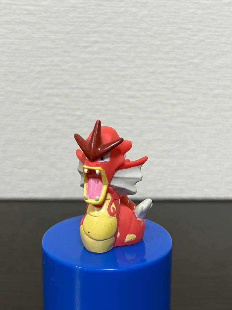ポケモンキッズ ギャラドス 色違い 限定品 赤いギャラドス