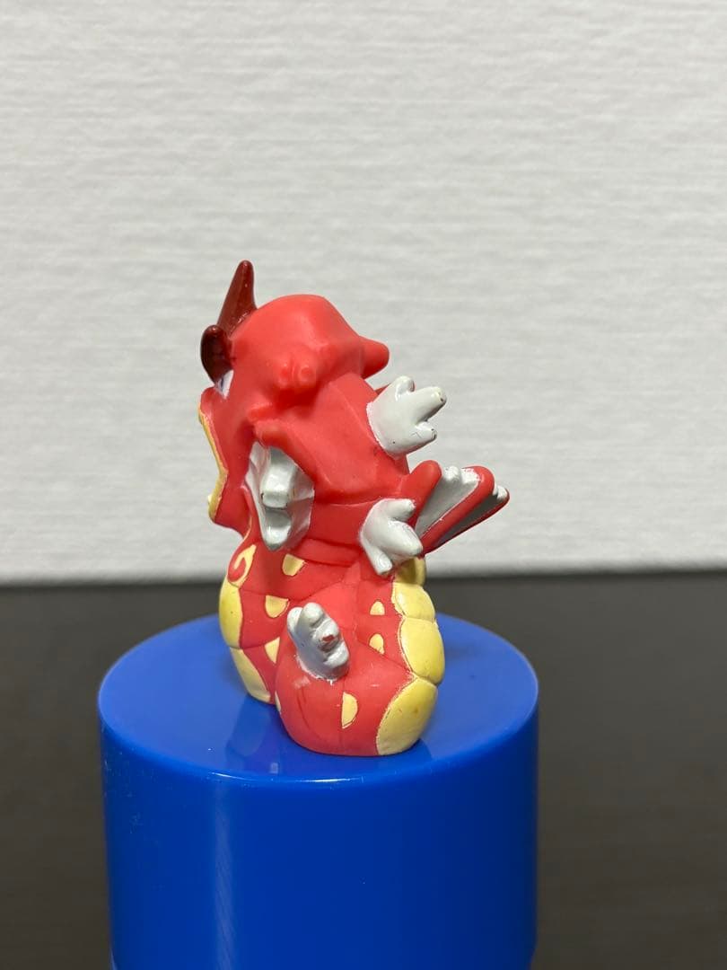 ポケモンキッズ ギャラドス 色違い 限定品 赤いギャラドス
