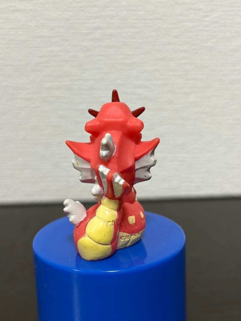 ポケモンキッズ ギャラドス 色違い 限定品 赤いギャラドス
