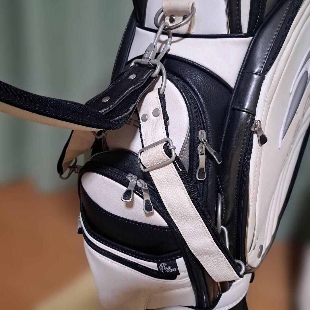 ティゴラゴルフキャディバッグ本格３点式ツアーバック。フード付き。9.5インチ