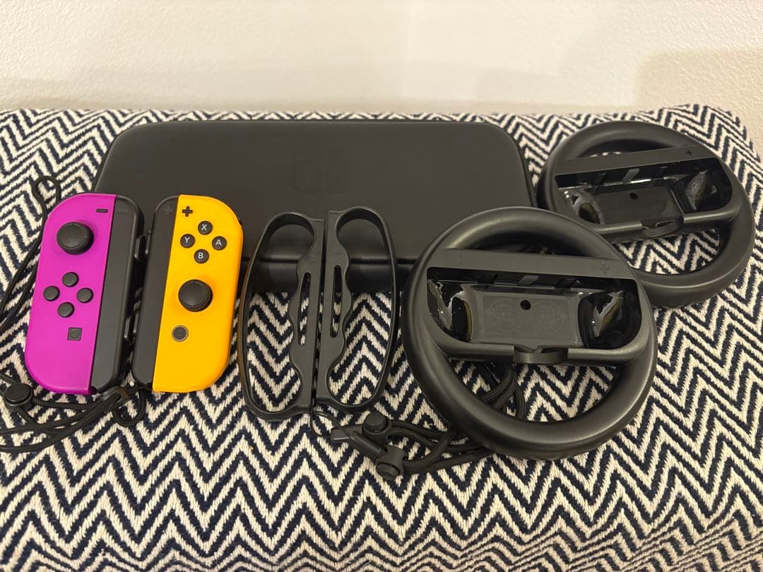 専用【おまけ付き】Nintendo Switch ドラゴンクエストエディション