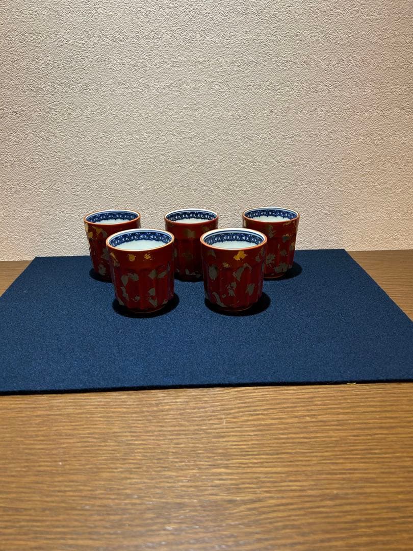 松谷窯/赤地金箔散 湯呑み五客