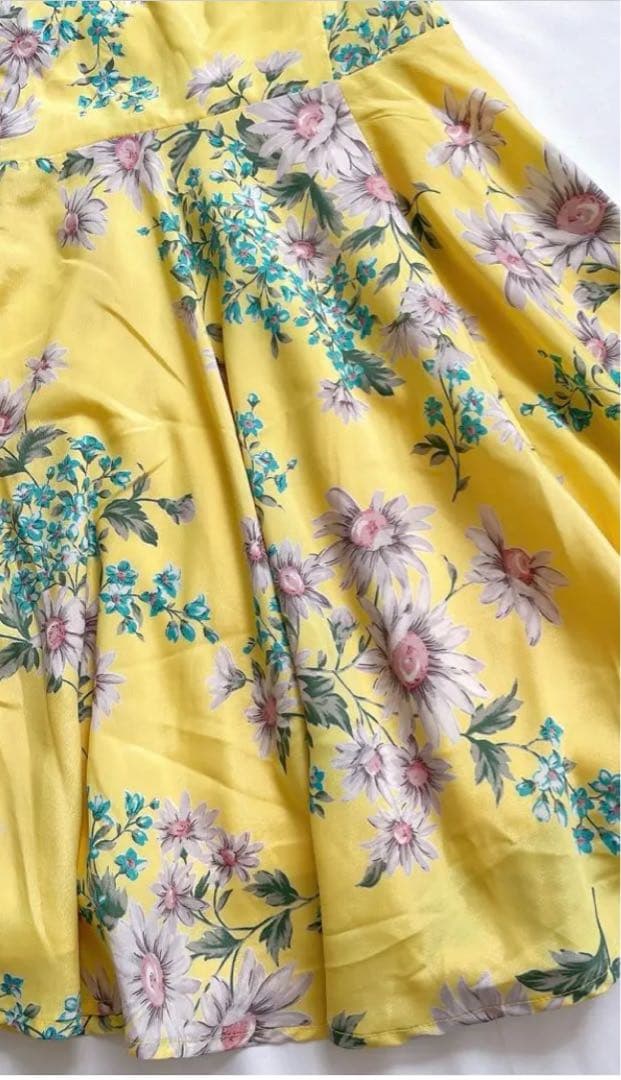 IU 2013 ファンミーティング　衣装ワンピース