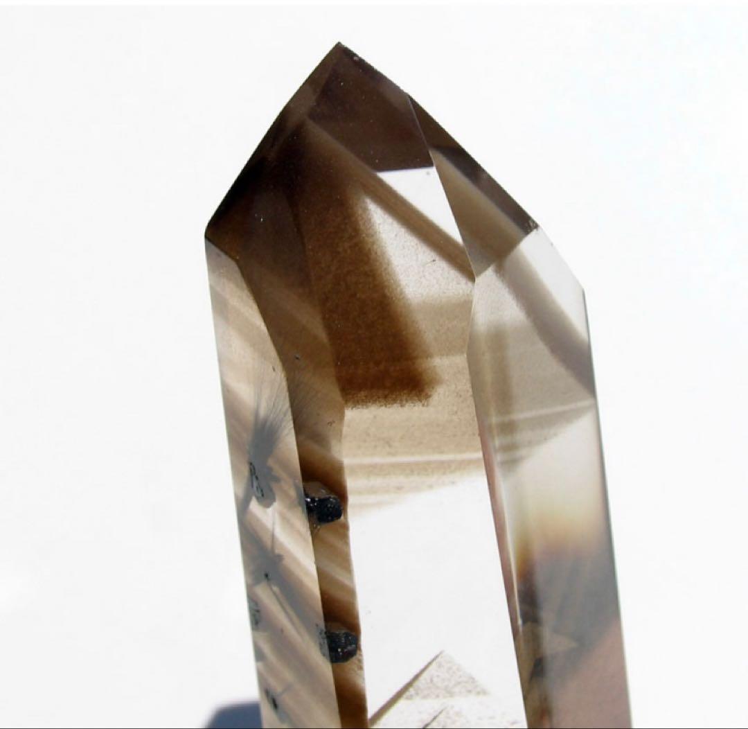 プラチナルチル入り☆ブラウン ファントム水晶ポイント　オールドストック