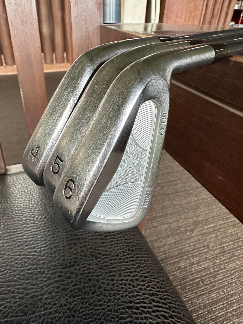 アキラ　MCI 100S アイアンセット 4-9 P 7本セット