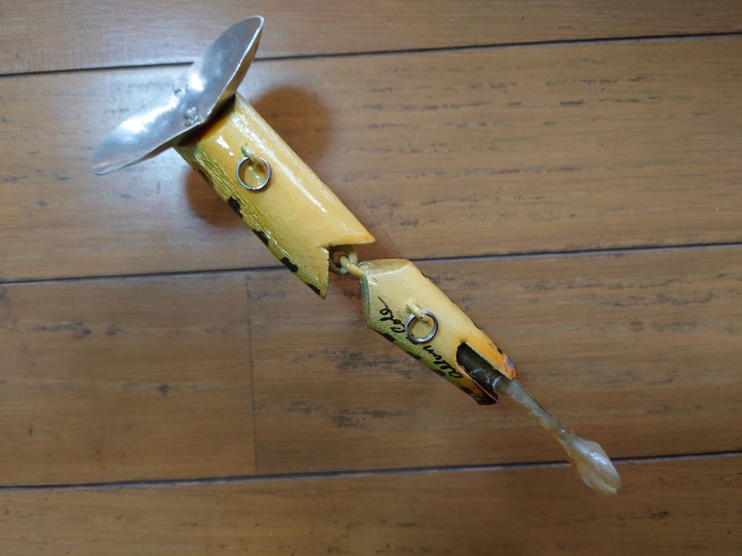 ACプラグ バスアタック アランコール氏 ハンドメイド ジッター