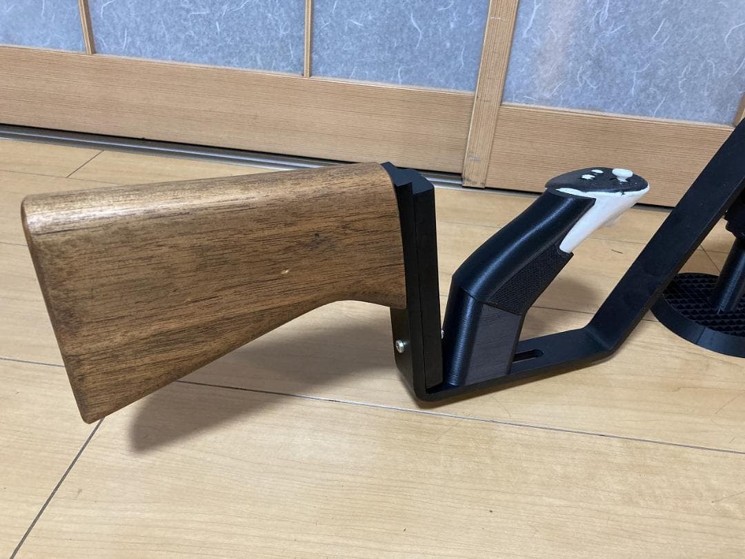 クレー射撃トレーニング銃（くるみ材・ウェイト100g×4個込み）