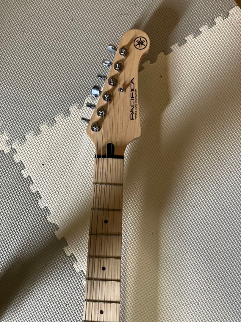 ヤマハ　Pacifica PAC112VM