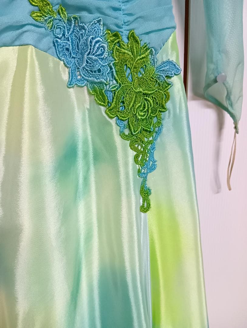 セキネ　Lovely dancing　社交ダンス衣装　7号　ドレス　ワンピ　緑