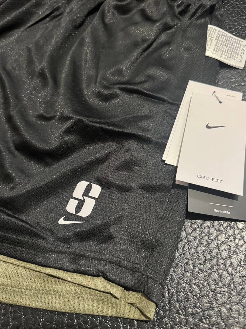 新品‼︎Nike サブリナ　バスパン XLサイズ リバーシブル　黒×オリーブカラー