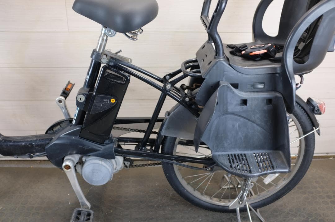 パナソニック ギュット　20インチ　3段　8.9Ah（5点灯）充電器あり