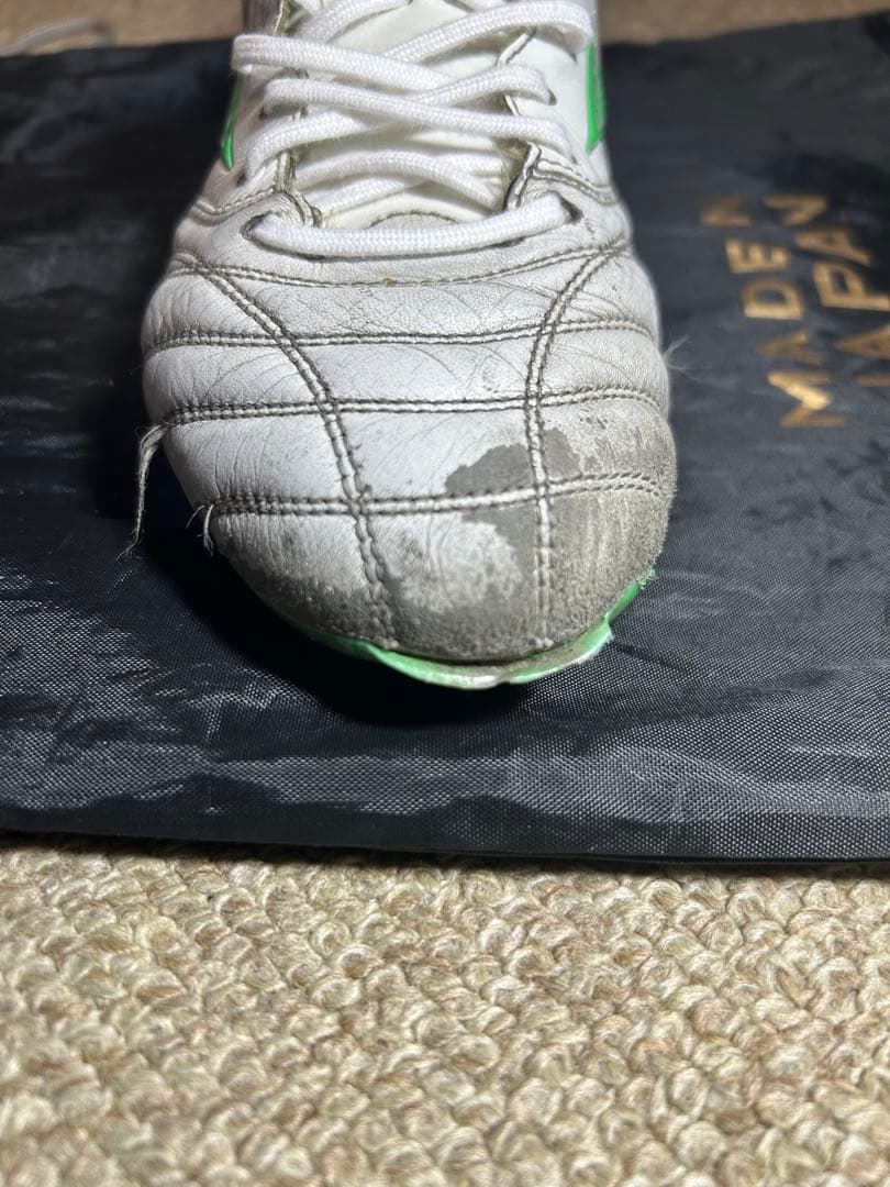 ミズノ モレリアネオ4 【限定色】25cm シューズケース付き