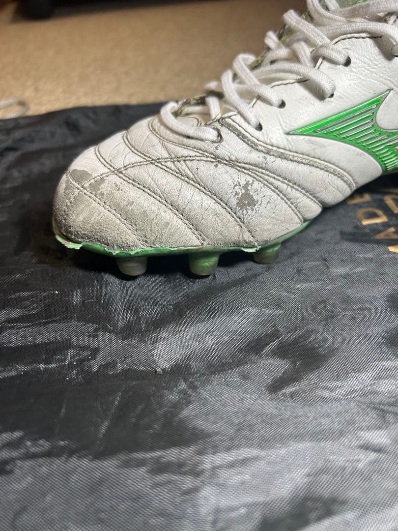 ミズノ モレリアネオ4 【限定色】25cm シューズケース付き