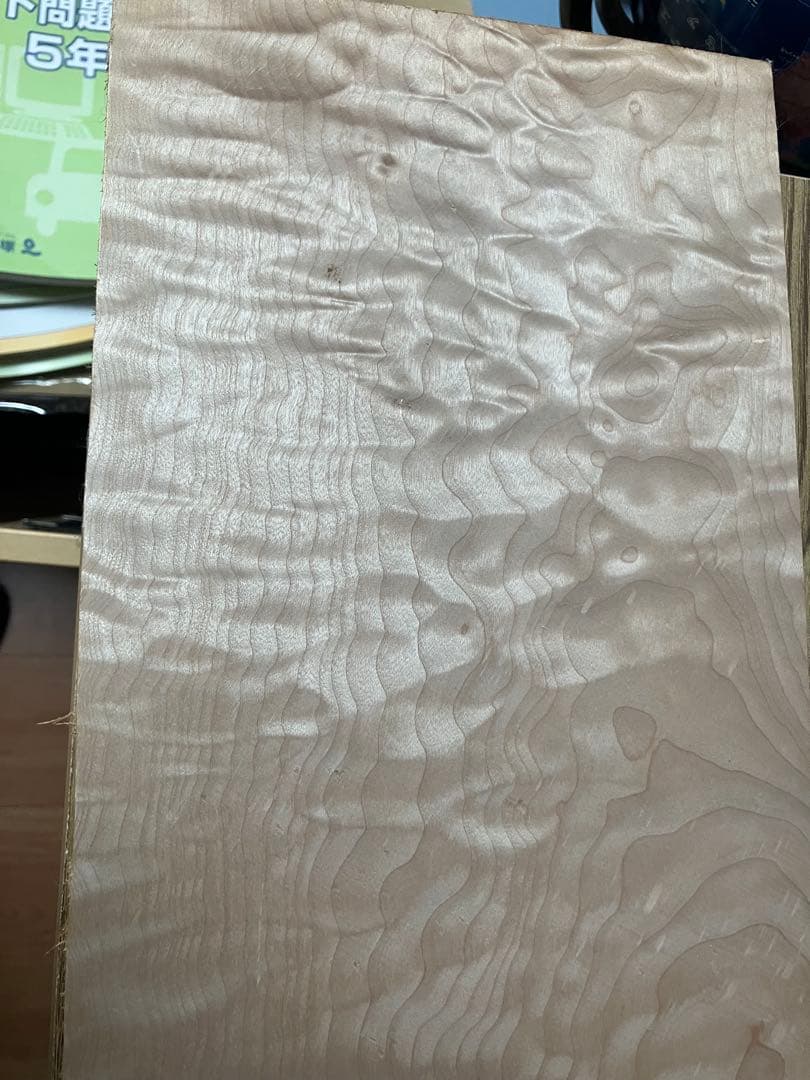 キルトメイプル木材(エレキトップ)