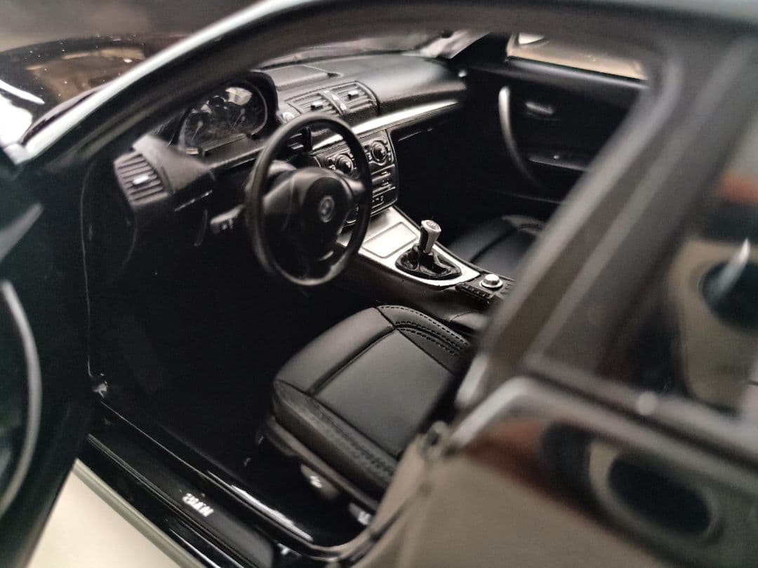 京商 kyosho  120i 1シリーズ E87 Black 1/18