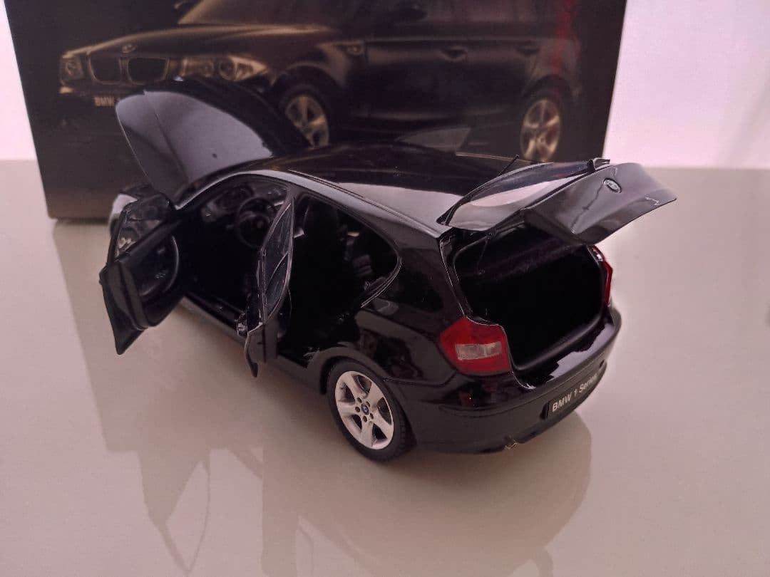 京商 kyosho  120i 1シリーズ E87 Black 1/18