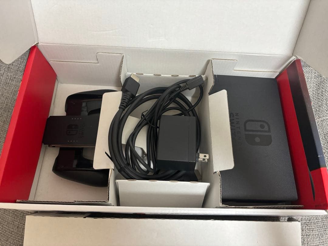 Switch本体　箱あり