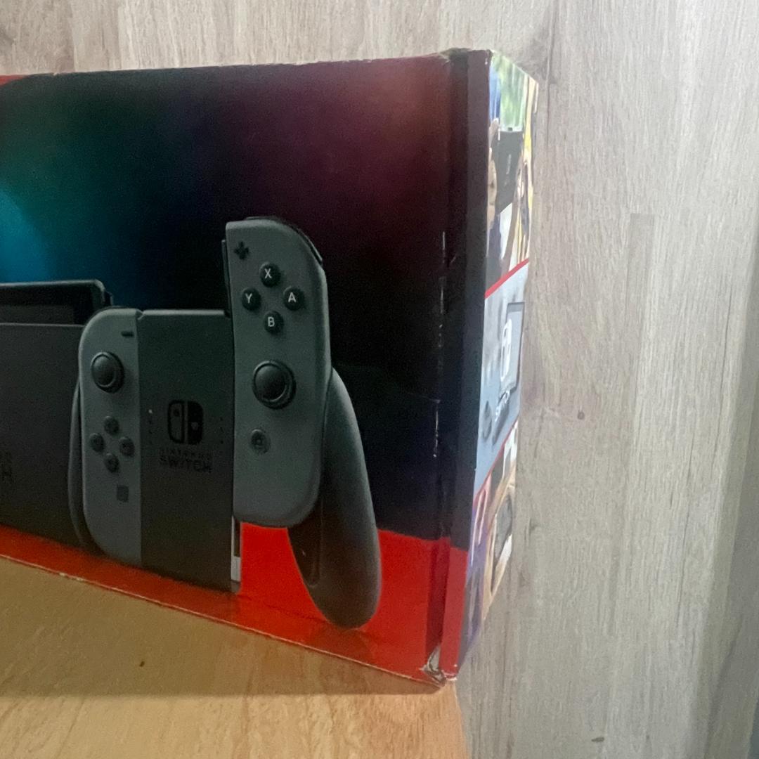 Nintendo Switch 本体 コントローラー・充電スタンド付き