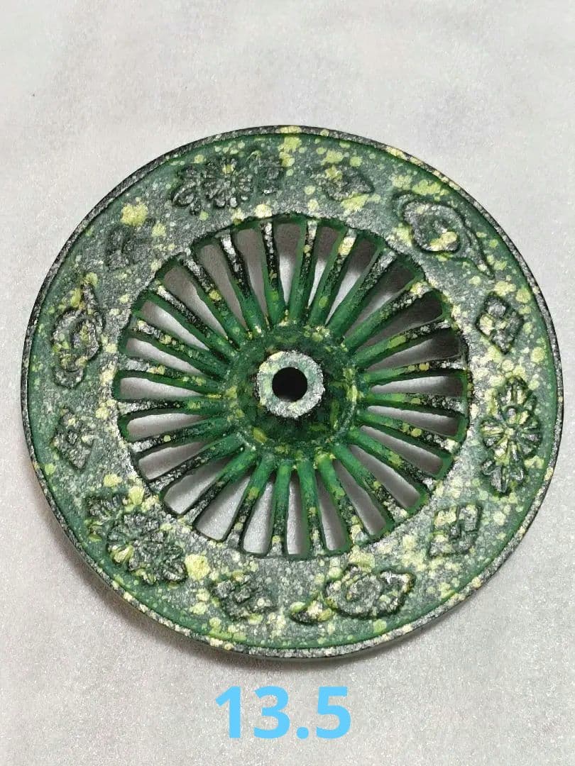 特製美術床置　金属工芸　御所車　花器　花生　花びん　花入　菊模様　置物飾り