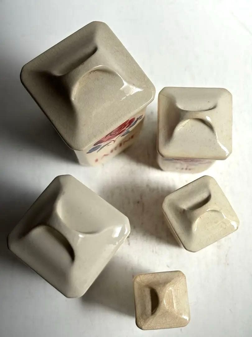 493 フランスアンティーク Badonviller 薔薇柄キャニスターセット