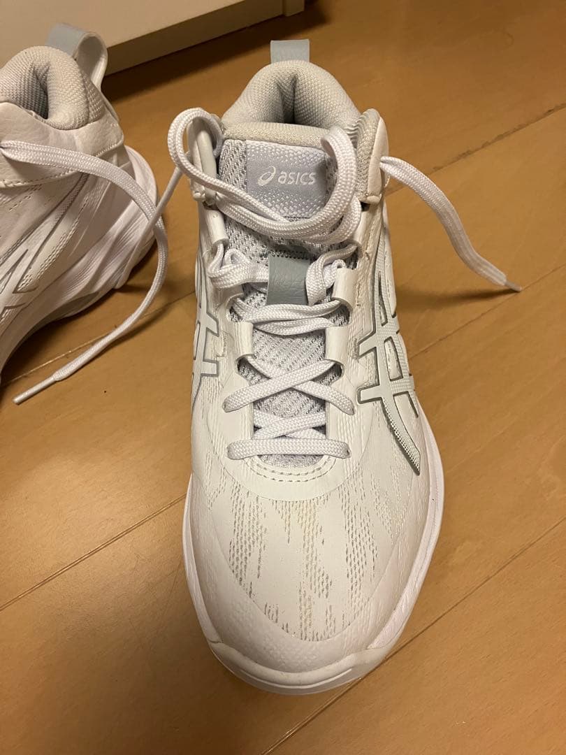 ASICS バスケットボールシューズ ホワイト