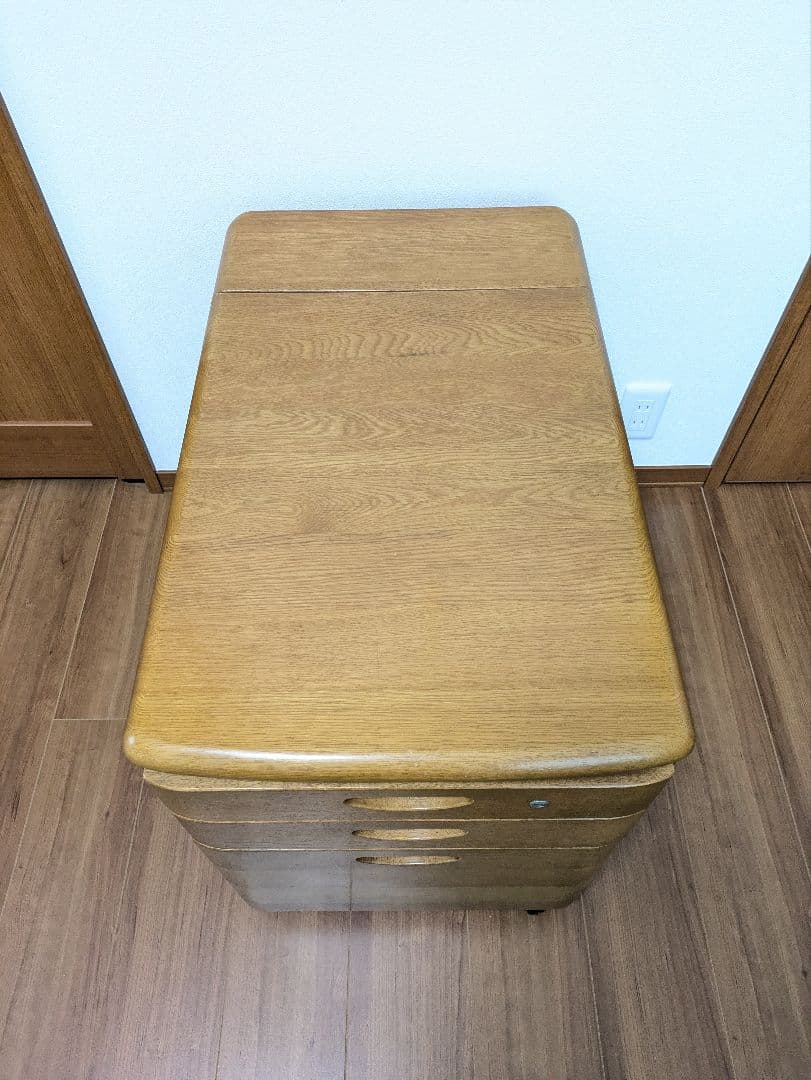 カリモク デスクワゴン 昇降式 バタフライ拡張天板