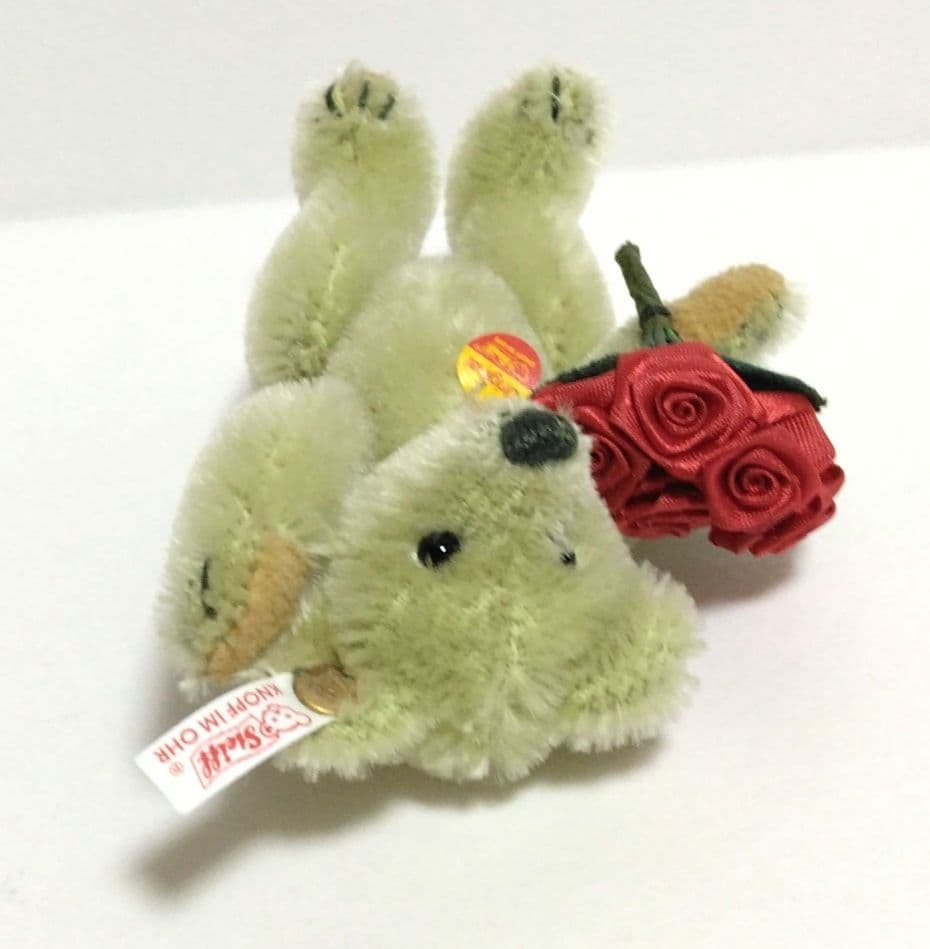 シュタイフカレンダー5月ミニテディベア2001年モヘア限定版バラの花束を抱えて