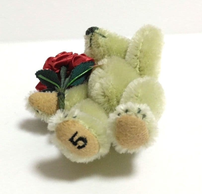 シュタイフカレンダー5月ミニテディベア2001年モヘア限定版バラの花束を抱えて