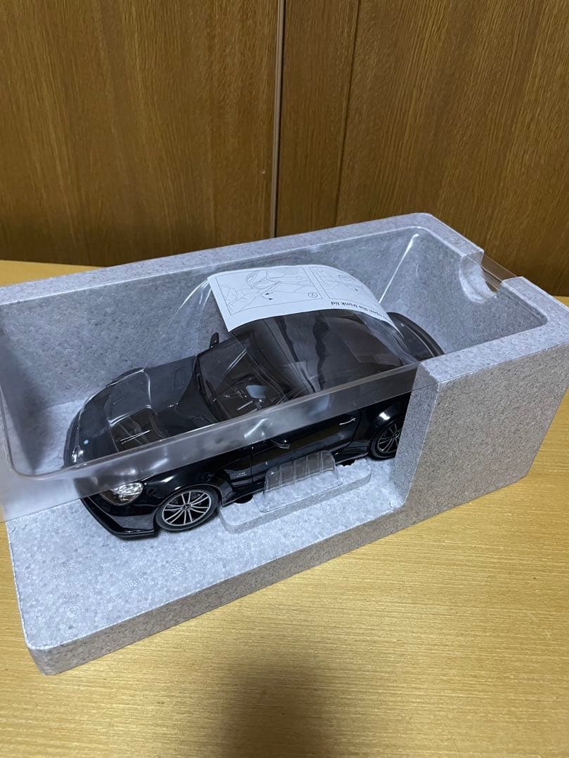 ミニカー Mercedes-Benz AMG SL 65 black 1/18