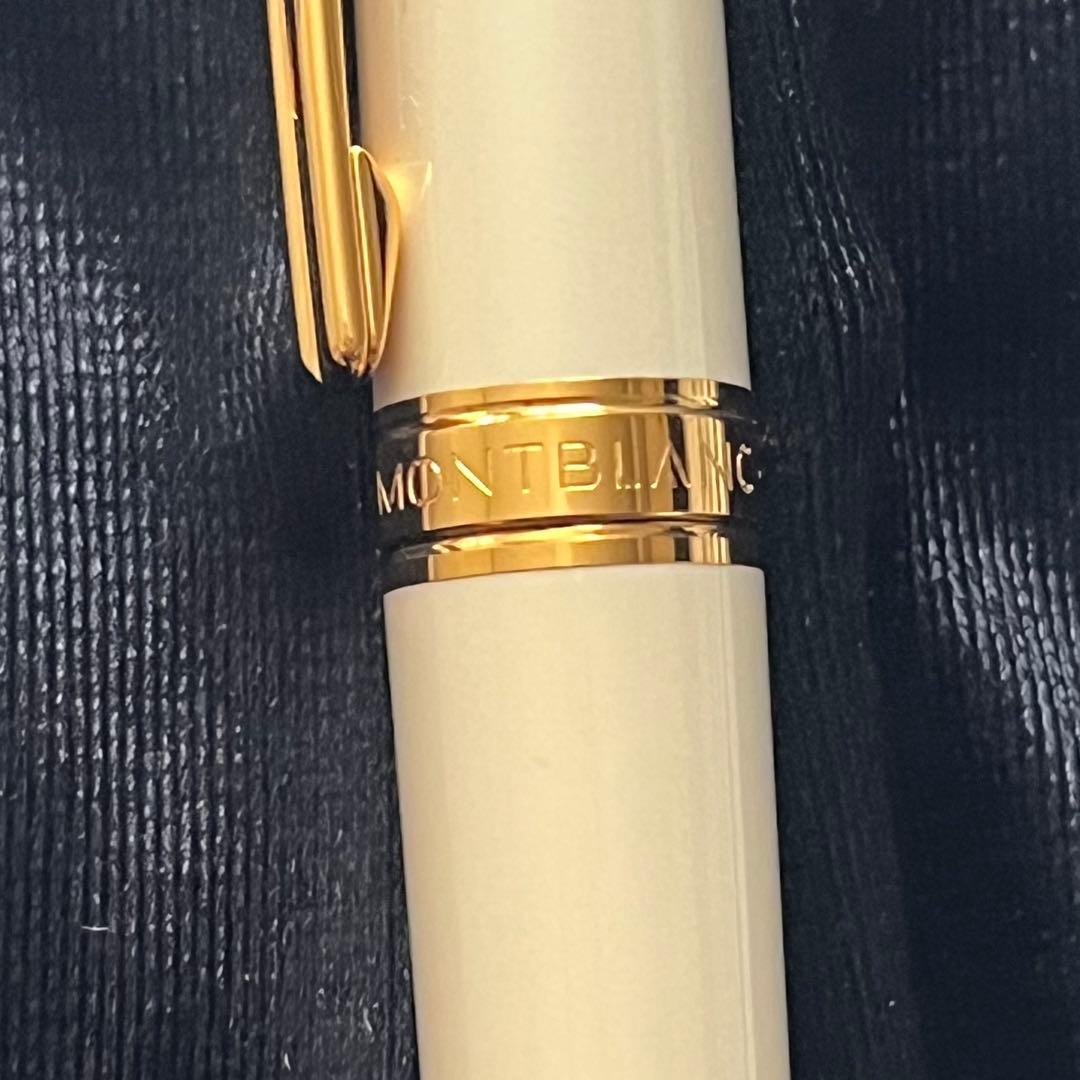❤️Mont Blancモンブラン♡希少キャップ式.白軸ボールペン♡未使用品