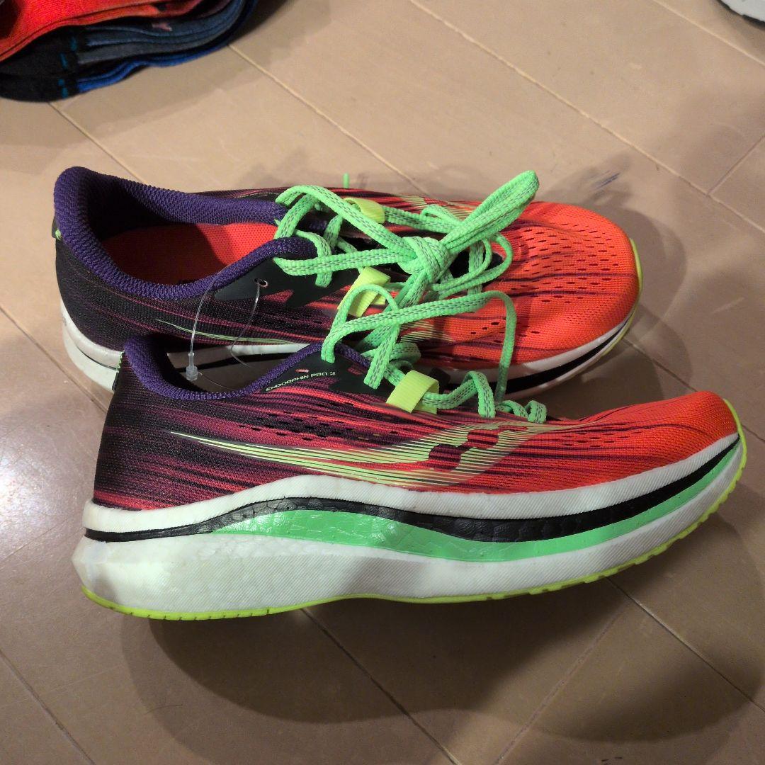 新品 サッカニー エンドルフィン プロ 2 マラソン シューズ 24.5cm