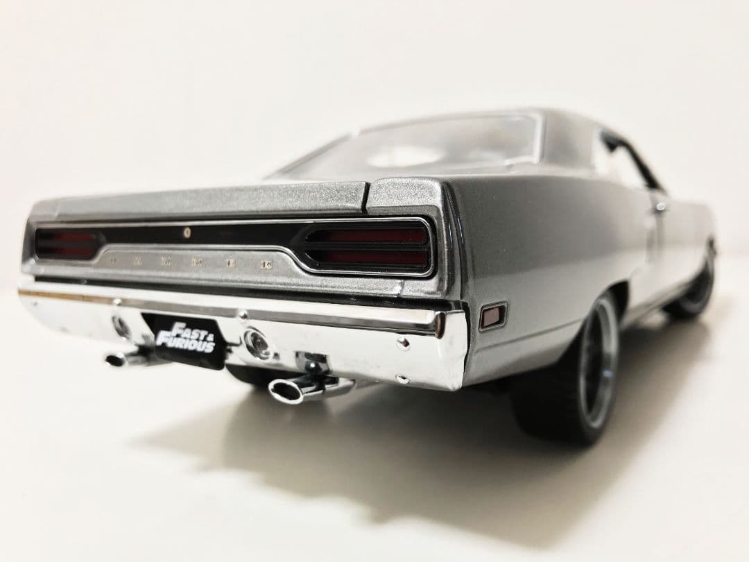 GMP/'70 Plymouthプリムス RoadRunner 1/18 レア！