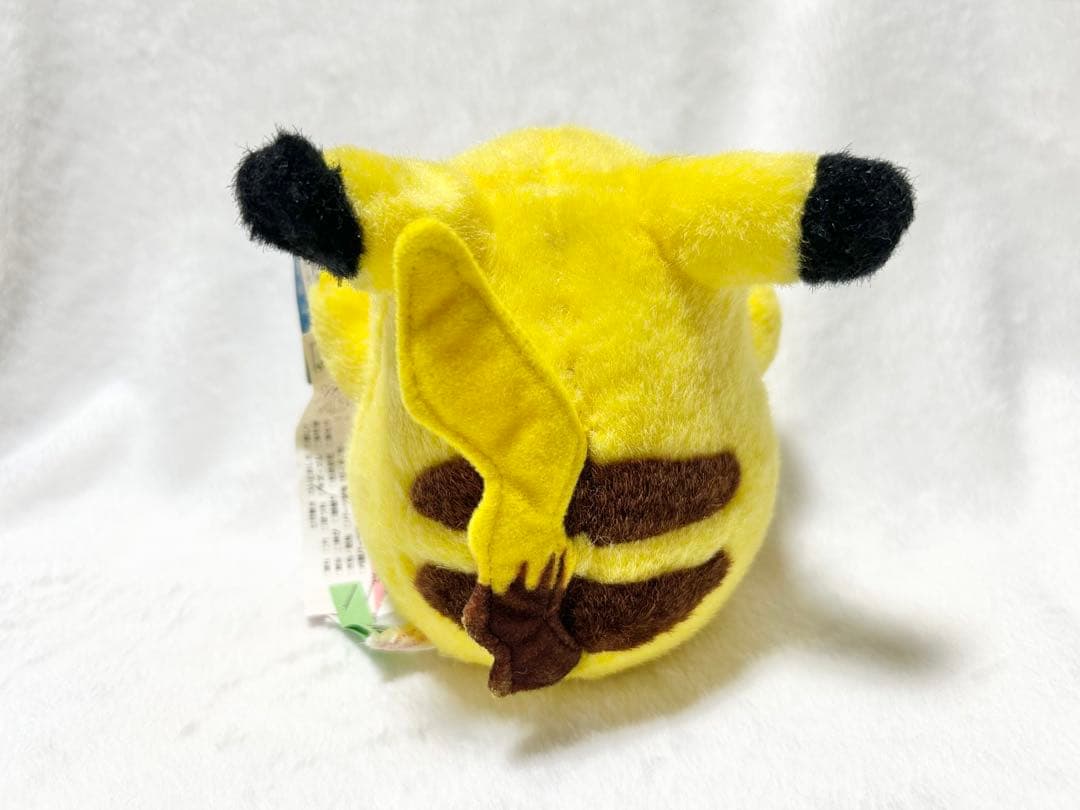 TOMY トミー ピカチュウ 初期ピカチュウ バンザイ　ぬいぐるみ