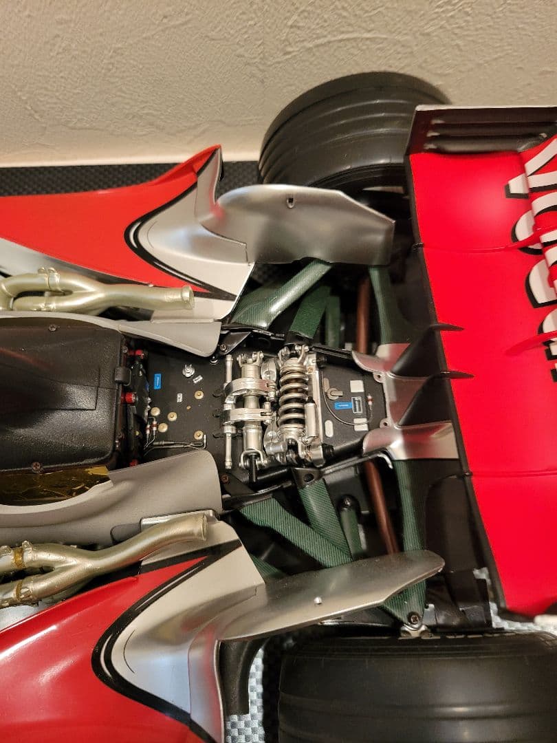 ディアゴスティーニ完成品　1/8 マクラーレンMP4-23　ハミルトン