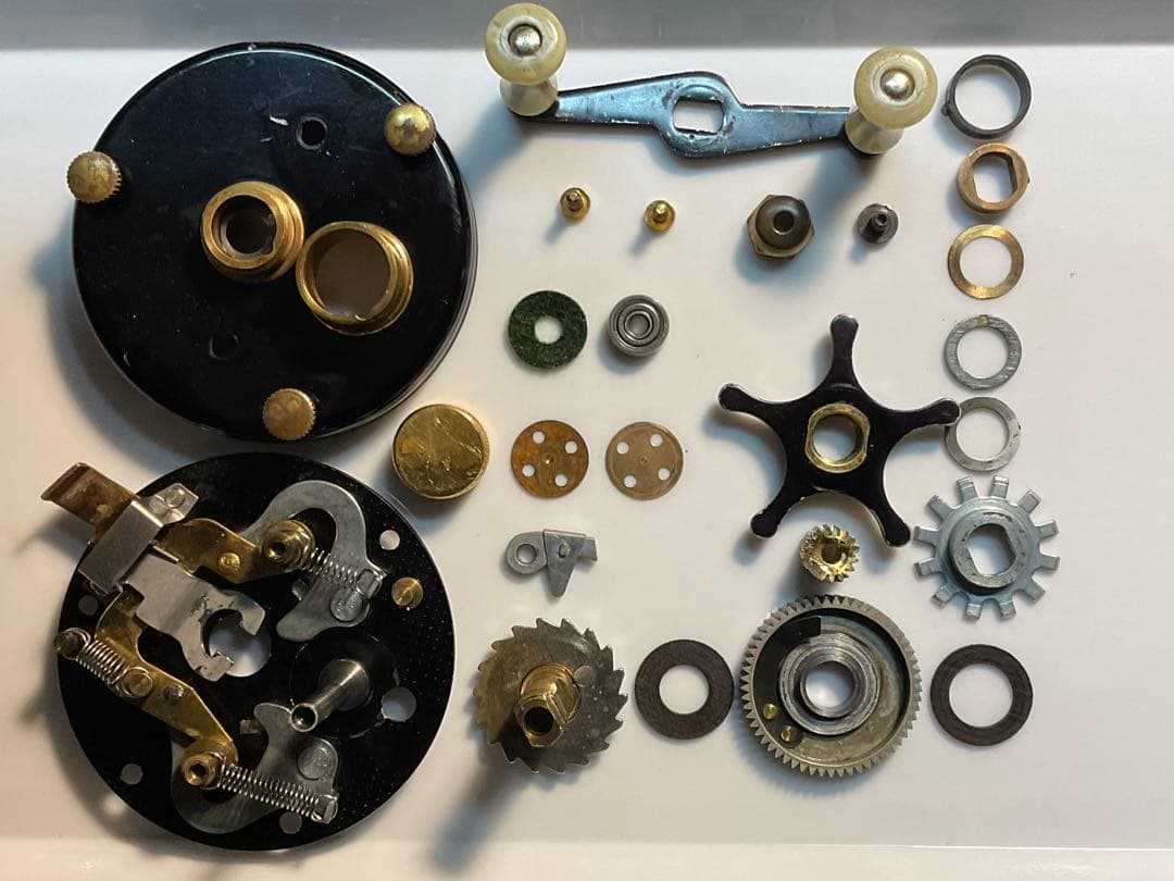 ABU アンバサダー 5000 デラックス メンテ済 フレーム修正済