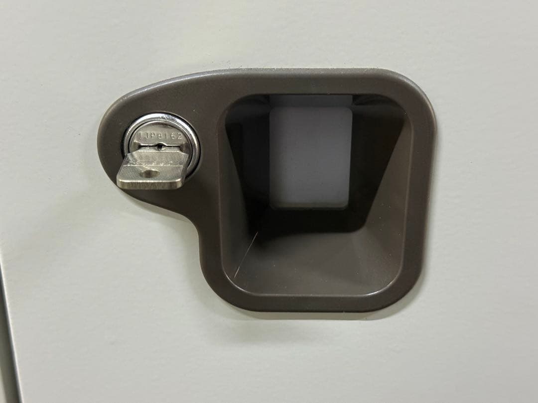 スポーツクラブ フィットネス 体育館 ６人用ロッカー