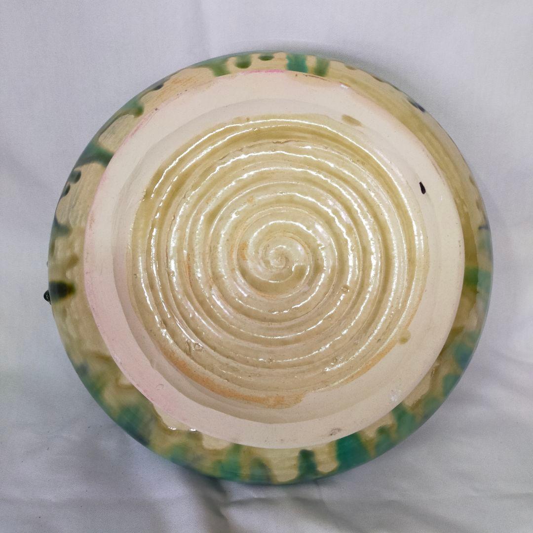 河童の付いた大鉢